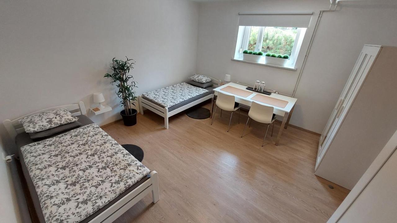 City Lodge Pine, Free Parking Любляна Екстериор снимка