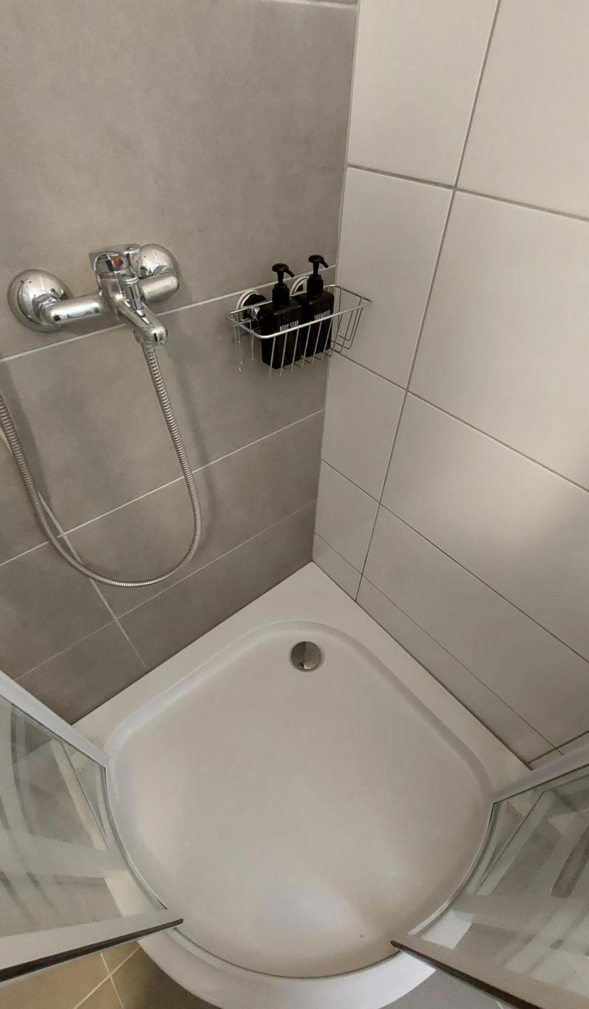 City Lodge Pine, Free Parking Любляна Екстериор снимка